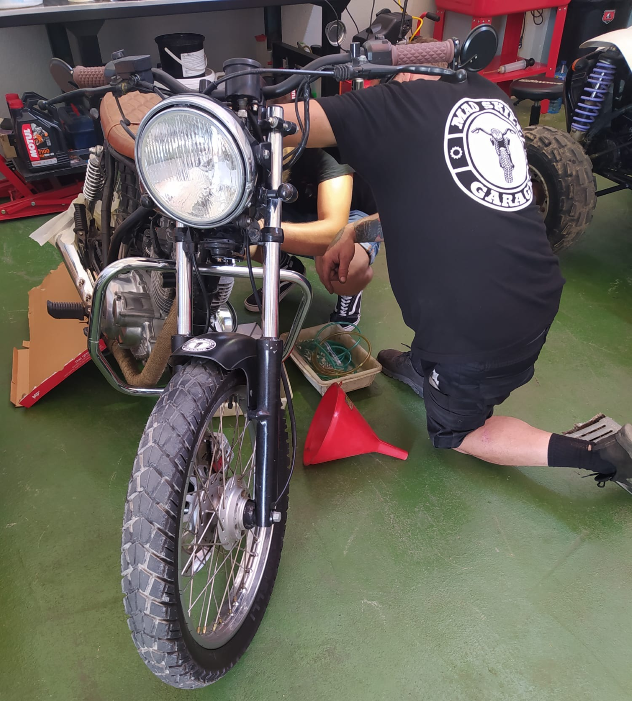 Un taller de reparación y mantenimiento de motos, nuevo negocio del Vivero de Empresas de San Esteban de Gormaz 